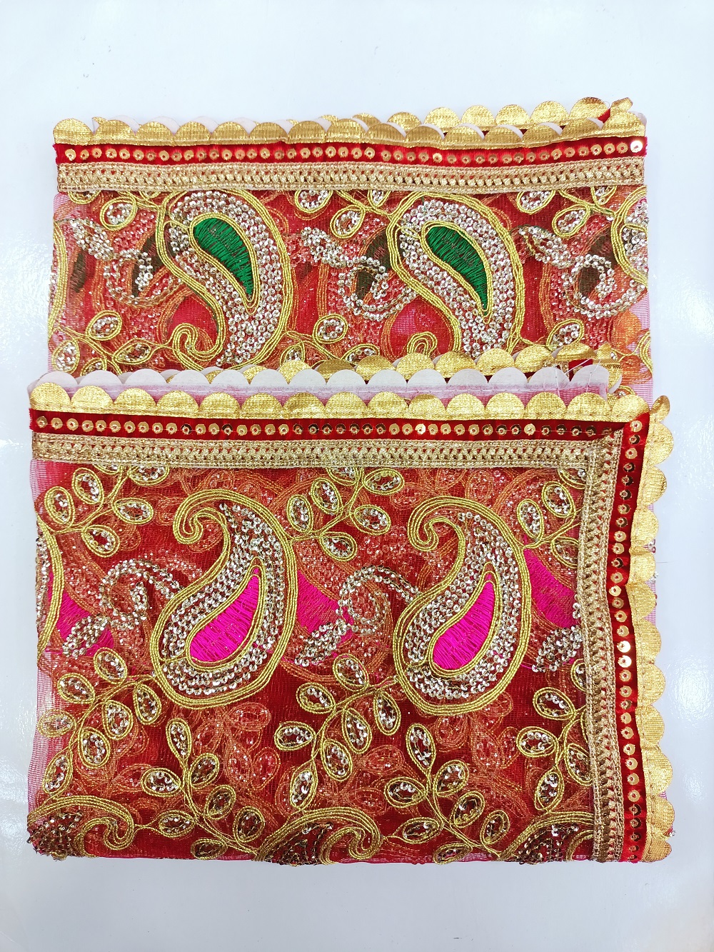 Heavi Kari Chunari | Pooja Ki Chunari 20" x 40"